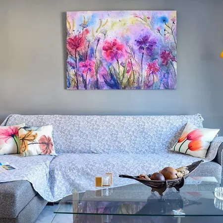 Cozy Flat On The Main Square, 10min To The Sea Vakantiehuis