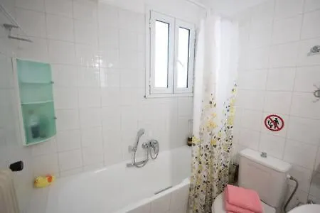 Cozy Flat On The Main Square, 10min To The Sea *