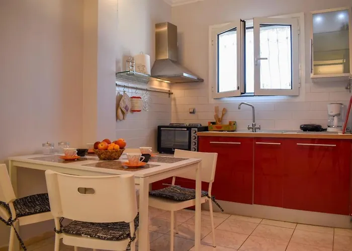 Vakantiehuis Cozy Flat On The Main Square, 10min To The Sea